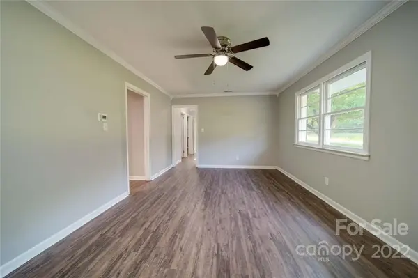 504 Bridges DR, Kings Mountain, NC 28086