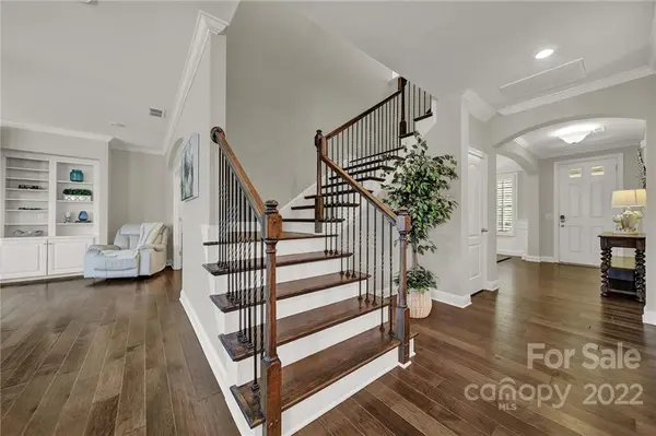 207 Kingsdown AVE, Charlotte, NC 28270