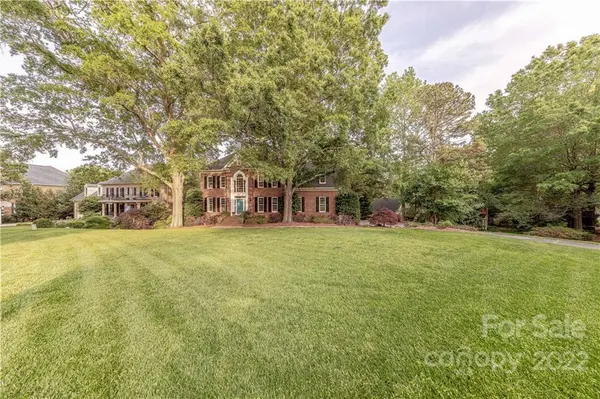 1701 Cross Point RD, Matthews, NC 28105