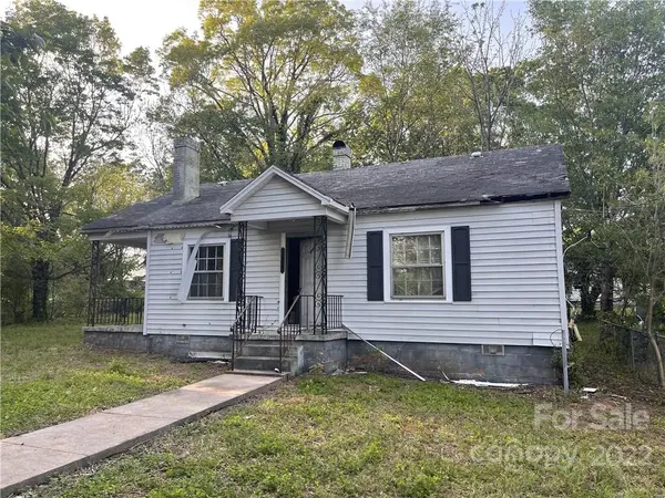 1862 3rd AVE, Hickory, NC 28602