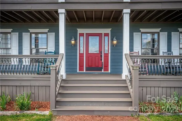 1231 Grandeur HTS, Clyde, NC 28721