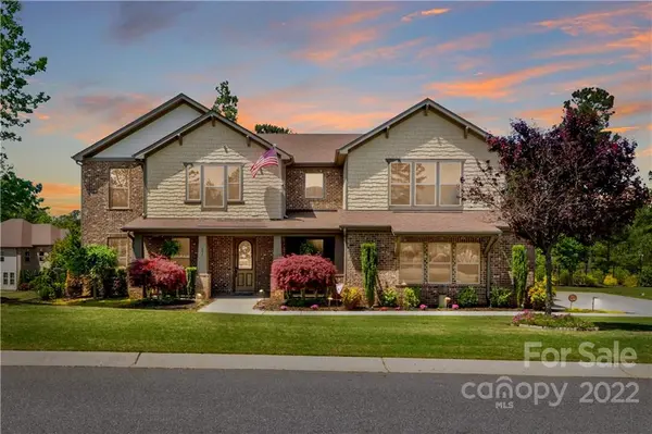 137 N San Agustin DR, Mooresville, NC 28117