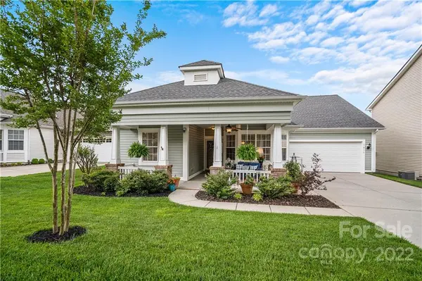 1017 Stonedown LN, Matthews, NC 28104