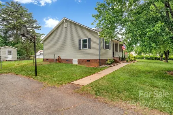 7440 Sarah DR, Denver, NC 28037