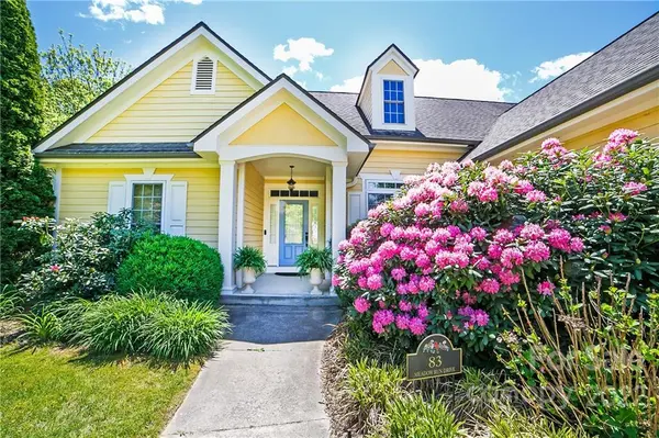 83 Meadow Run DR, Mills River, NC 28759