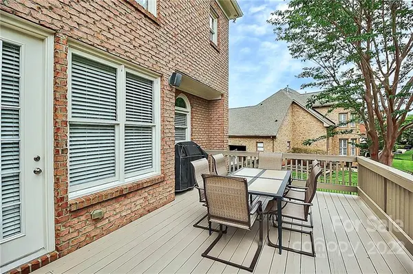 1006 Westbury DR, Matthews, NC 28104