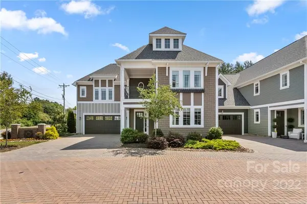 7903 Rea View CT, Charlotte, NC 28226
