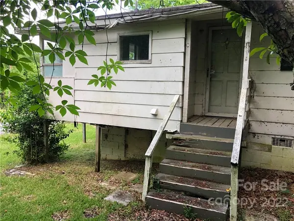 510 Arch ST W, Lancaster, SC 29720