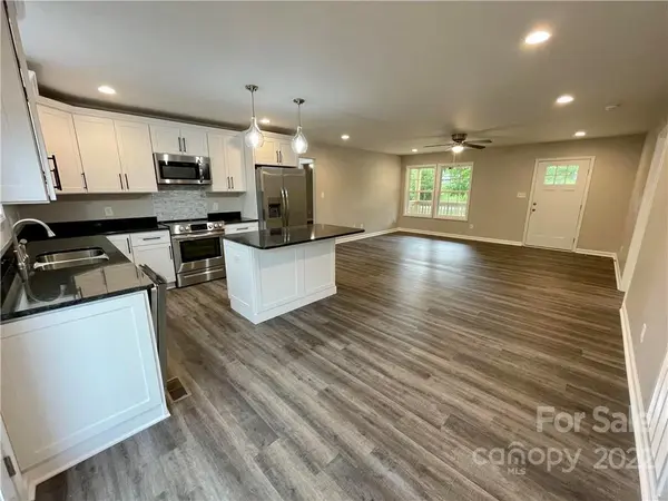 5624 Rollins AVE, Connelly Springs, NC 28612