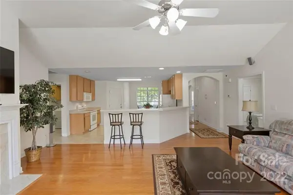 5209 Rocky River Crossing RD, Harrisburg, NC 28075