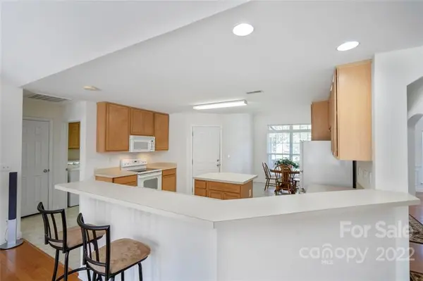 5209 Rocky River Crossing RD, Harrisburg, NC 28075