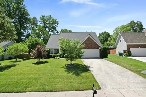 5209 Rocky River Crossing RD, Harrisburg, NC 28075