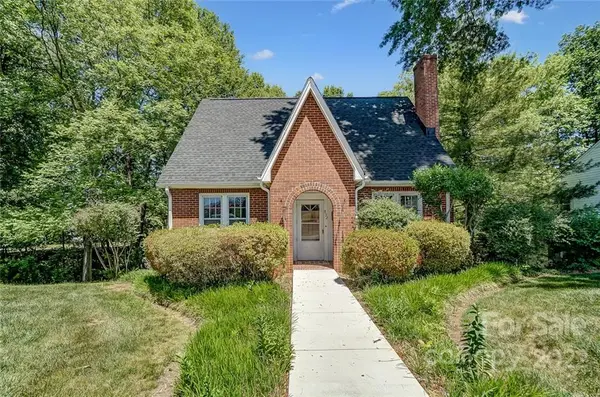 832 2nd AVE NW, Hickory, NC 28601