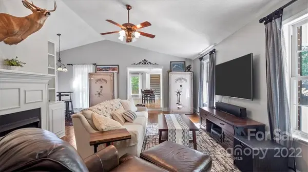 149 Mill Pond LN, Mooresville, NC 28115