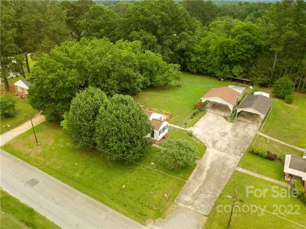 1599 Hillcrest AVE, Lancaster, SC 29720