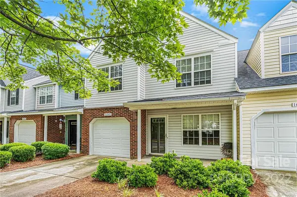 10249 University Park LN, Charlotte, NC 28213