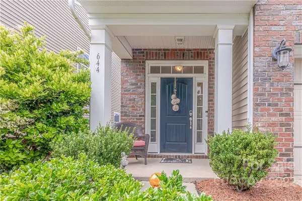 644 Lumber LN, Charlotte, NC 28214