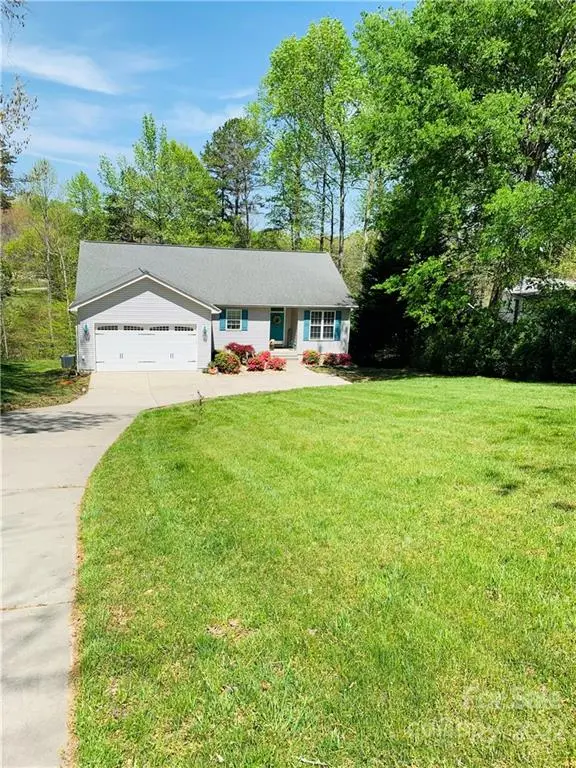 4730 Lazy LN,  Denver,  NC 28037