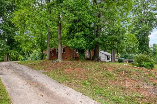 1936 Russell AVE, Charlotte, NC 28216