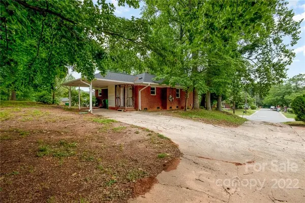1936 Russell AVE, Charlotte, NC 28216