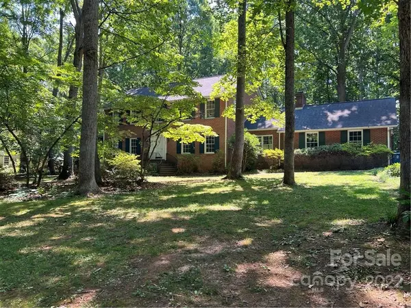 321 Camelot DR, Salisbury, NC 28144
