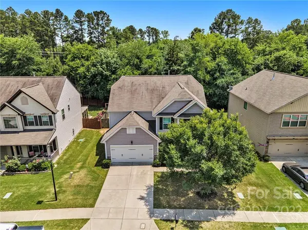 10723 Cove Point DR, Charlotte, NC 28278