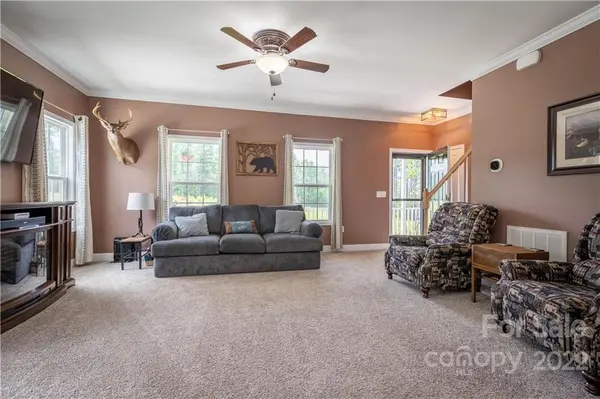 1294 Saylor WAY, Nebo, NC 28761