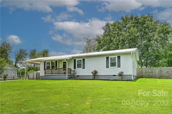 199 Brookside DR, Canton, NC 28716
