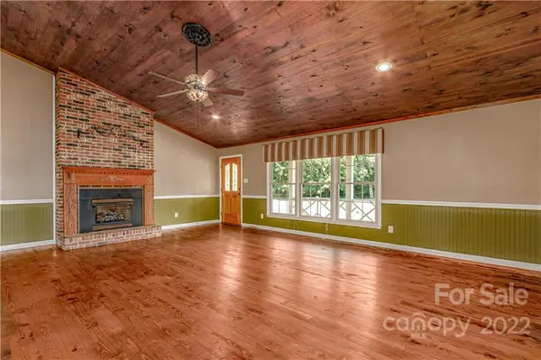 109 Deer Creek DR, Forest City, NC 28043