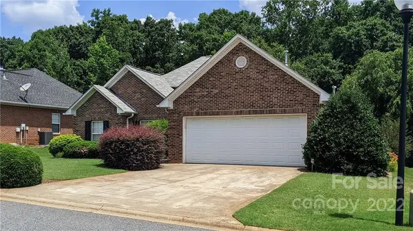 435 Sandpiper DR, Boiling Springs, SC 29316