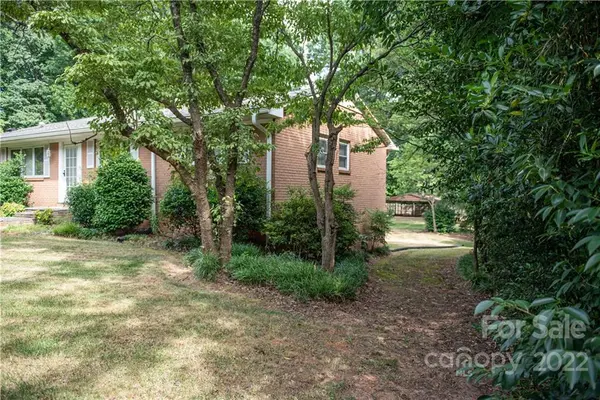 208 Matthews Township Pkwy, Matthews, NC 28105