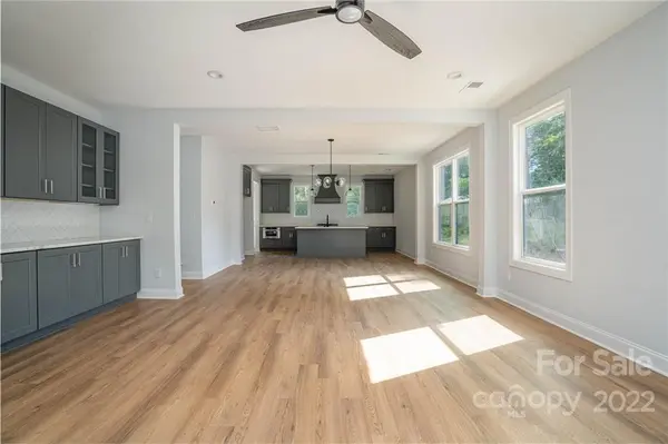 3534 Simmons ST, Charlotte, NC 28208