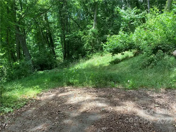 86 Tuckaway DR, Asheville, NC 28803