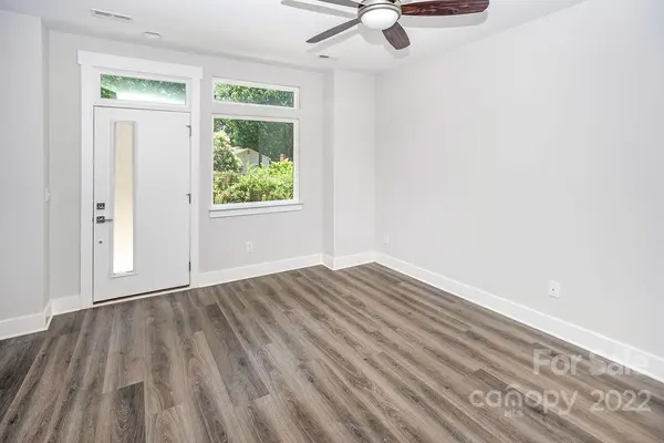 622 West End DR, Charlotte, NC 28208