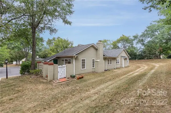 2729 New Hamlin WAY, Charlotte, NC 28210