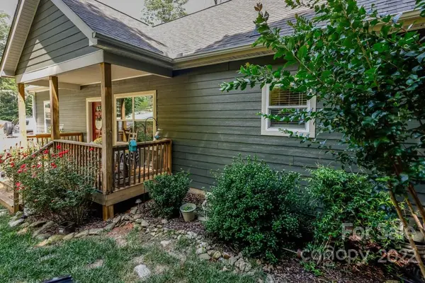 211 Fall Creek DR, Chimney Rock, NC 28720