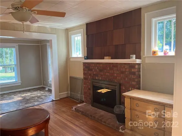 511 W 13th ST, Newton, NC 28658