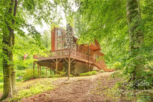 45 Wilderness DR, Weaverville, NC 28787