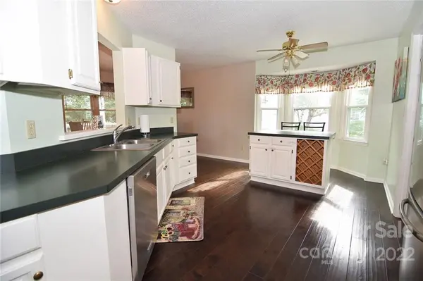 1711 Indian Springs DR NW, Conover, NC 28613