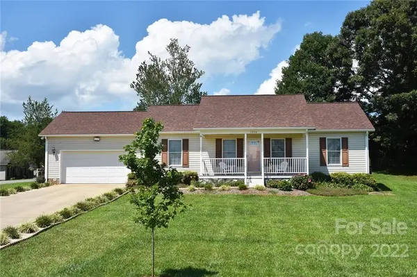 1396 Gristmill DR, Conover, NC 28613