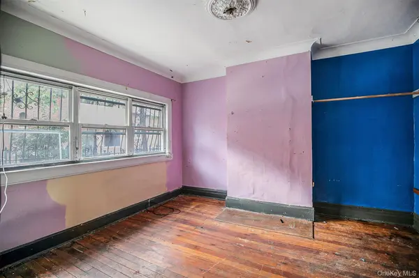 406 Linden ST, Brooklyn, NY 11237