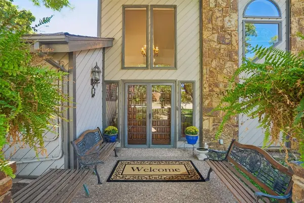 1620 Fox Hollow RDG, Oklahoma City, OK 73131
