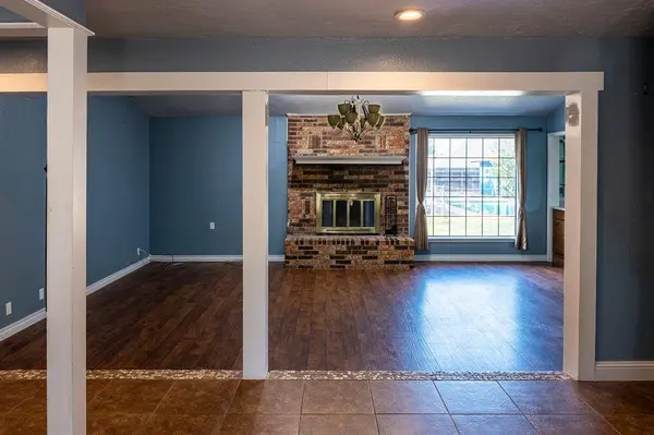 321 Grissom DR, Elk City, OK 73644