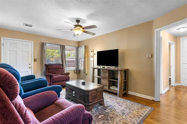 7014 NW 44th ST, Bethany, OK 73008