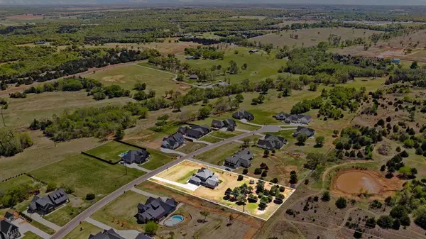 3261 Red Ridge DR, Blanchard, OK 73010