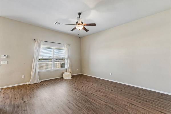 18220 Scarborough DR, Edmond, OK 73012