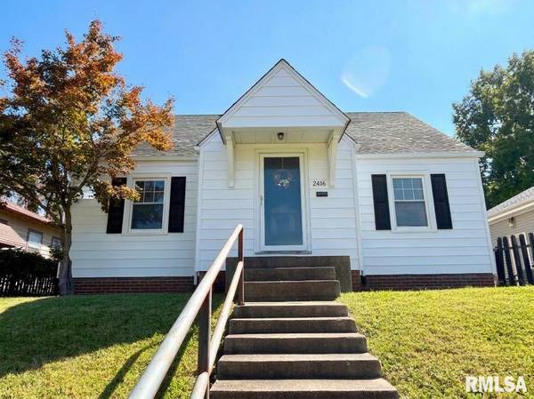 2416 S 5TH ST, Springfield, IL 62703