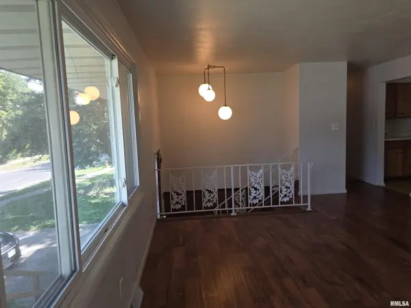 2608 W FREMONT ST, Peoria, IL 61605