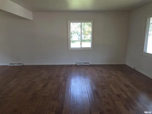 2608 W FREMONT ST, Peoria, IL 61605