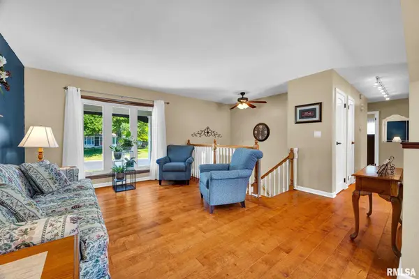 4922 W HOPEWOOD LN, Peoria, IL 61607